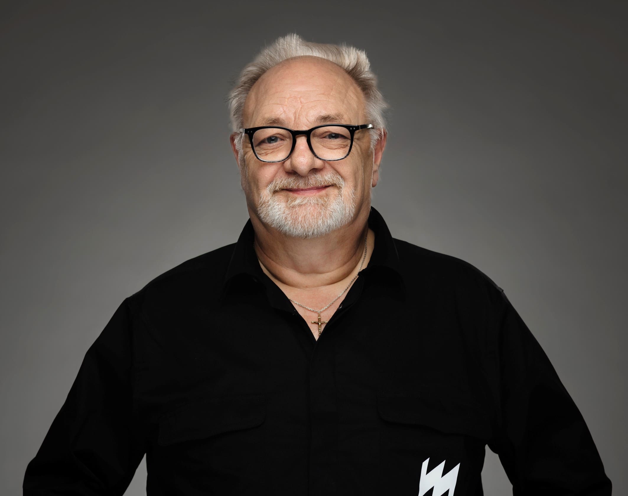 Nýggjur teknikari á verkstaði