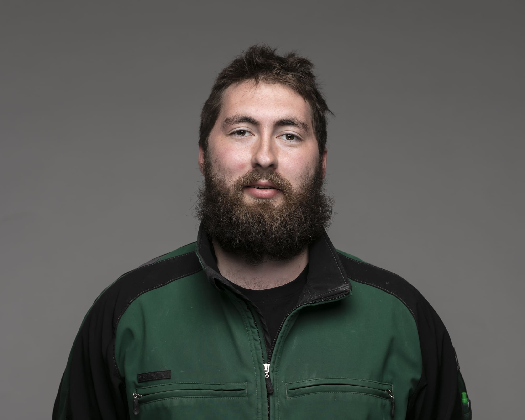 Dávid útlærdur elektrikari